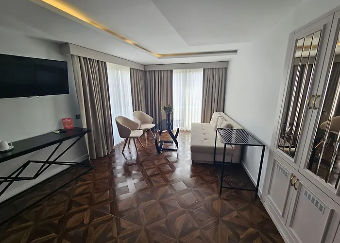 Anthemis Отель 4*